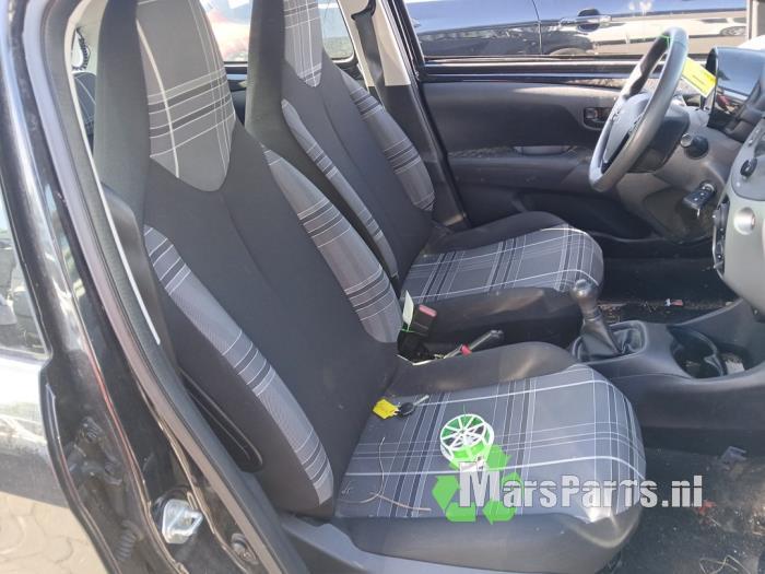 Veiligheidsgordel rechts-voor van een Peugeot 108, Auto-onderdelen, Interieur en Bekleding, Gebruikt, -, -, Ophalen of Verzenden