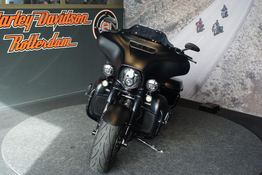 Harley-Davidson FLHXS STREET GLIDE SPECIAL (bj 2017), Bedrijf, Toermotor, Sales@harleydavidsonrotterdam.nl, Harley-Davidson Benelux B.V.