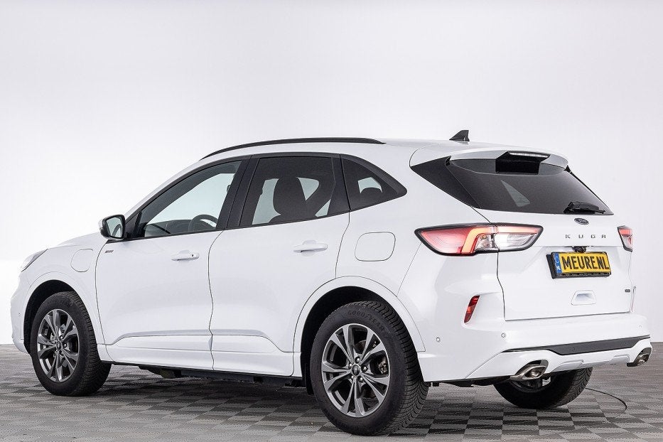 Foto 2 van Ford Kuga 2.5 PHEV ST-Line X | B&O | Head-Up | NAVI | ECC