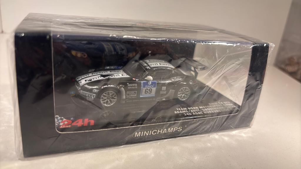Bmw z4 gt3 24h ADAC Nurburgring 2010 minichamps 1.43, Auto, Ophalen of Verzenden, MiniChamps, A