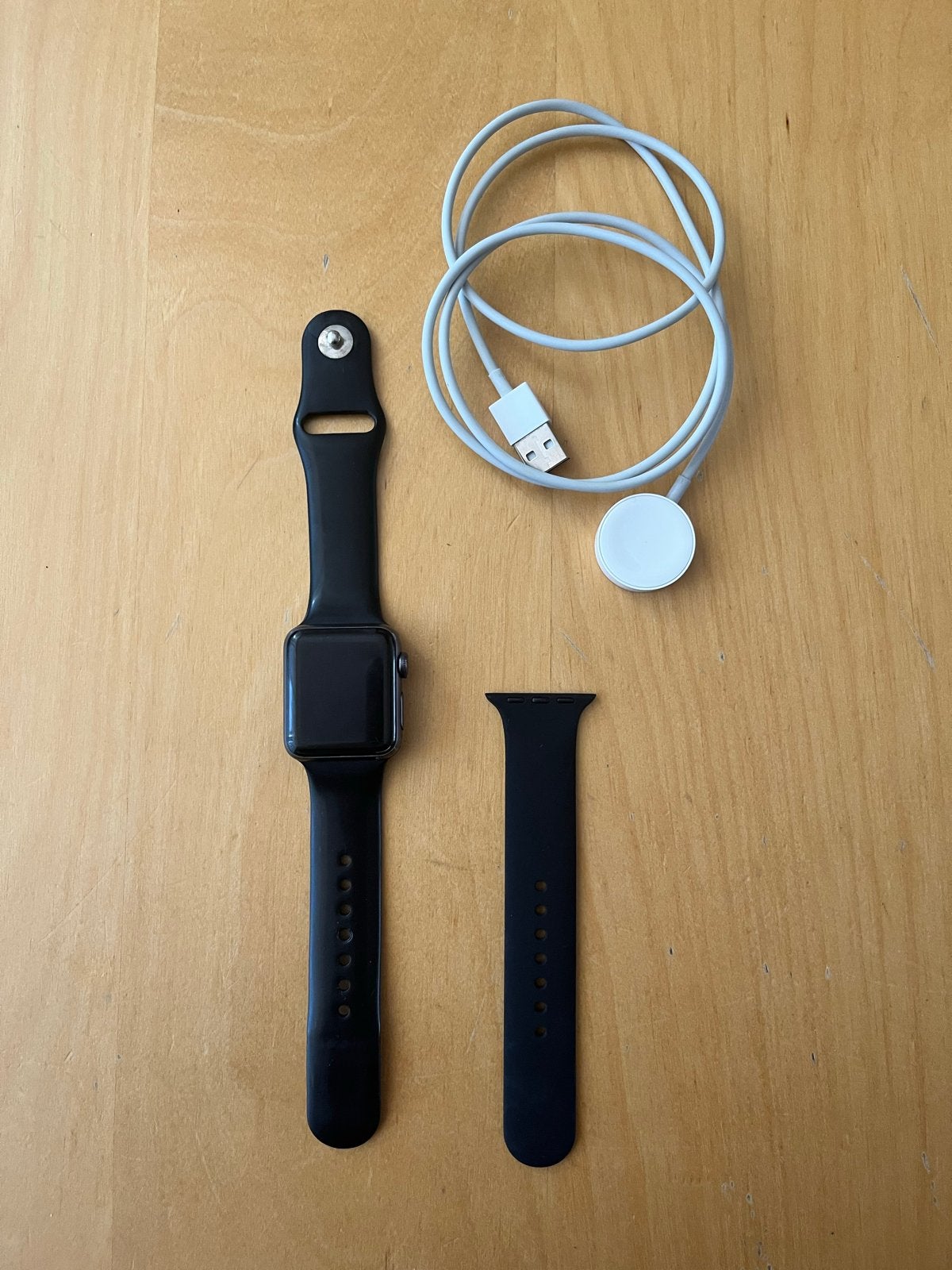 Apple Watch Series 3 38mm Zwart met oplader en bandjes, Sieraden, Tassen en Uiterlijk, Smartwatches, Zwart, IOS, Ophalen of Verzenden