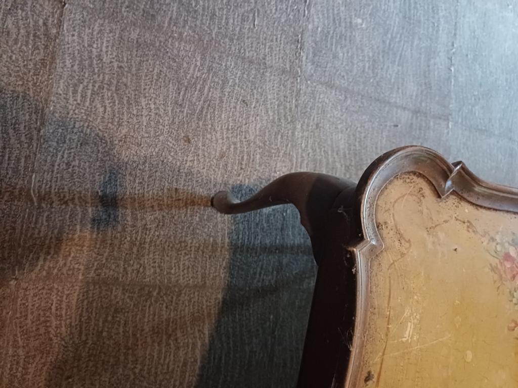 Antieke bijzettafel met bloemmotief, Ophalen