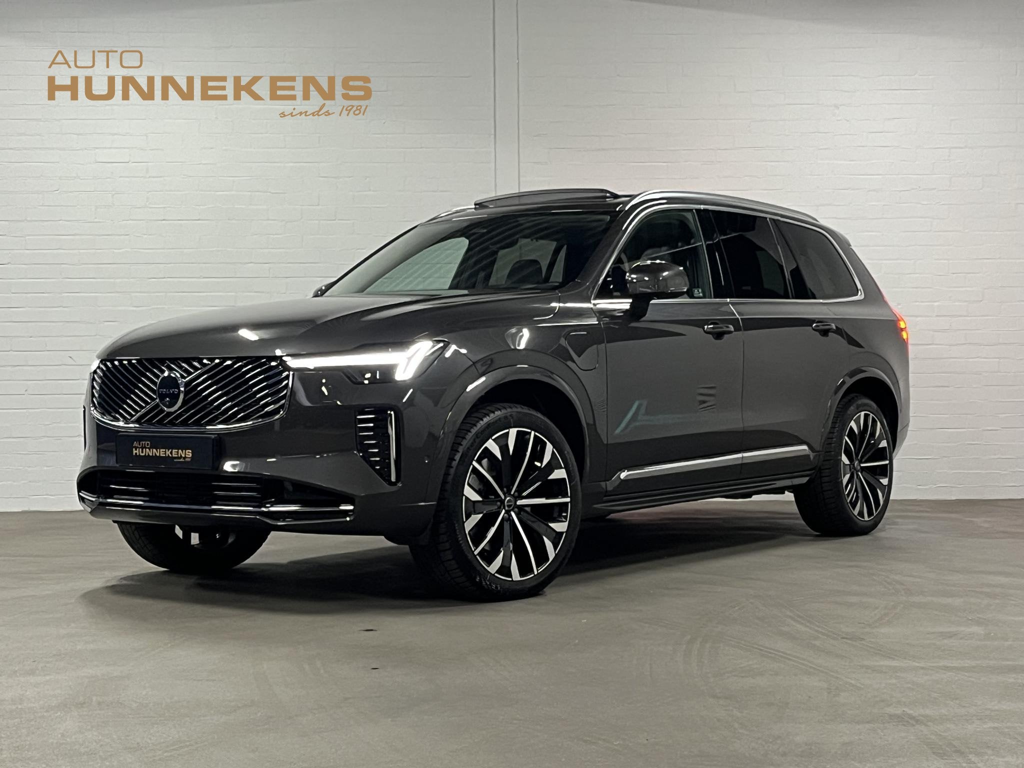 Volvo XC90 2.0 T8 Plug-in hybrid AWD Ultra Bright Luchtverin, 12 maanden, Gebruikt, Euro 6, 4 cilinders