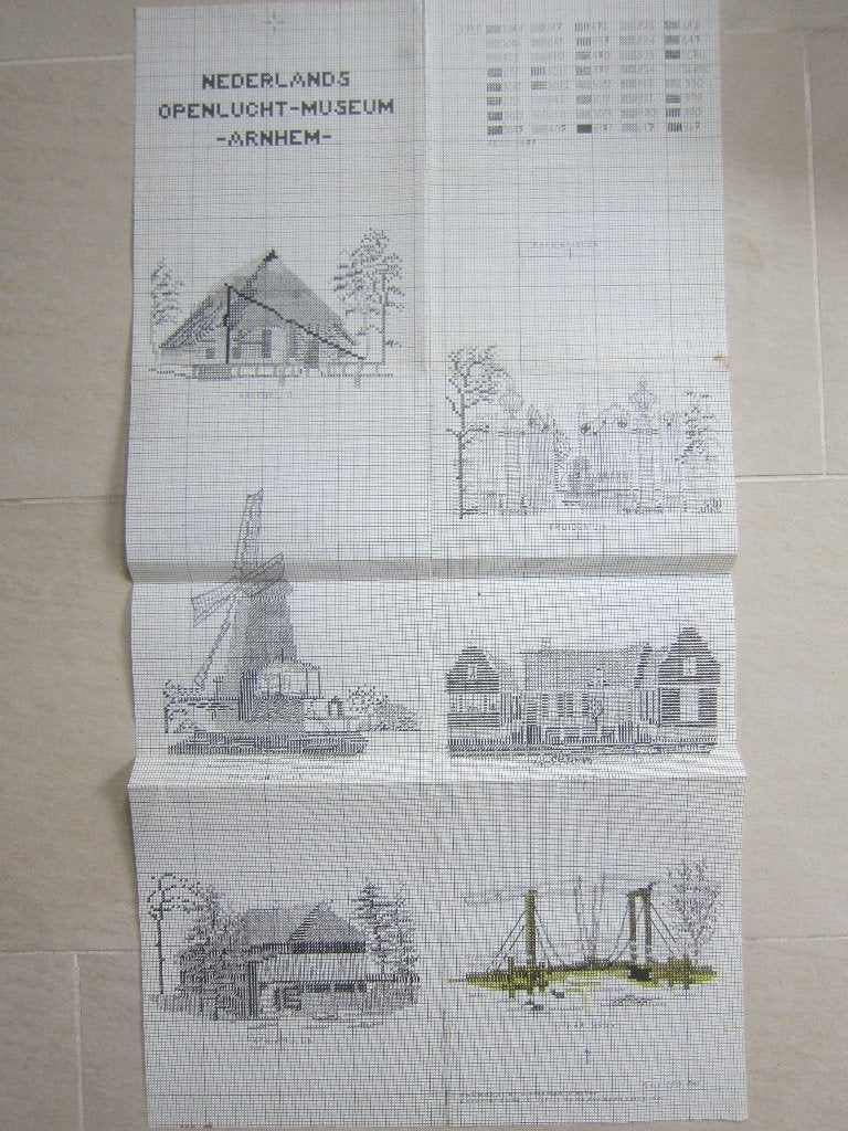 borduurpatroon NEDERLANDS OPENLUCHTMUSEUM ARNHEM boerderijen, Ophalen of Verzenden, Zo goed als nieuw, Handborduren, Patroon