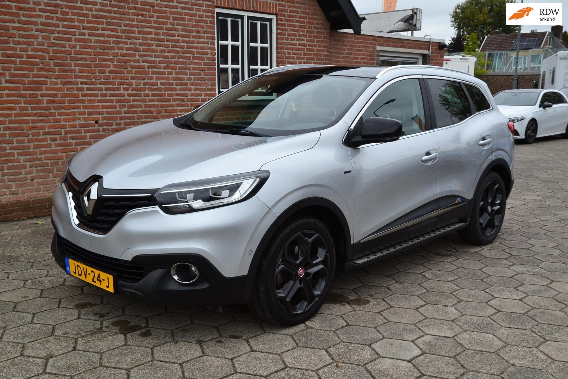 Renault KADJAR 1.2 TCe Extase - Bose - Airco - Navi - Camara, Auto's, Voorwielaandrijving, Gebruikt, 4 cilinders, Leder