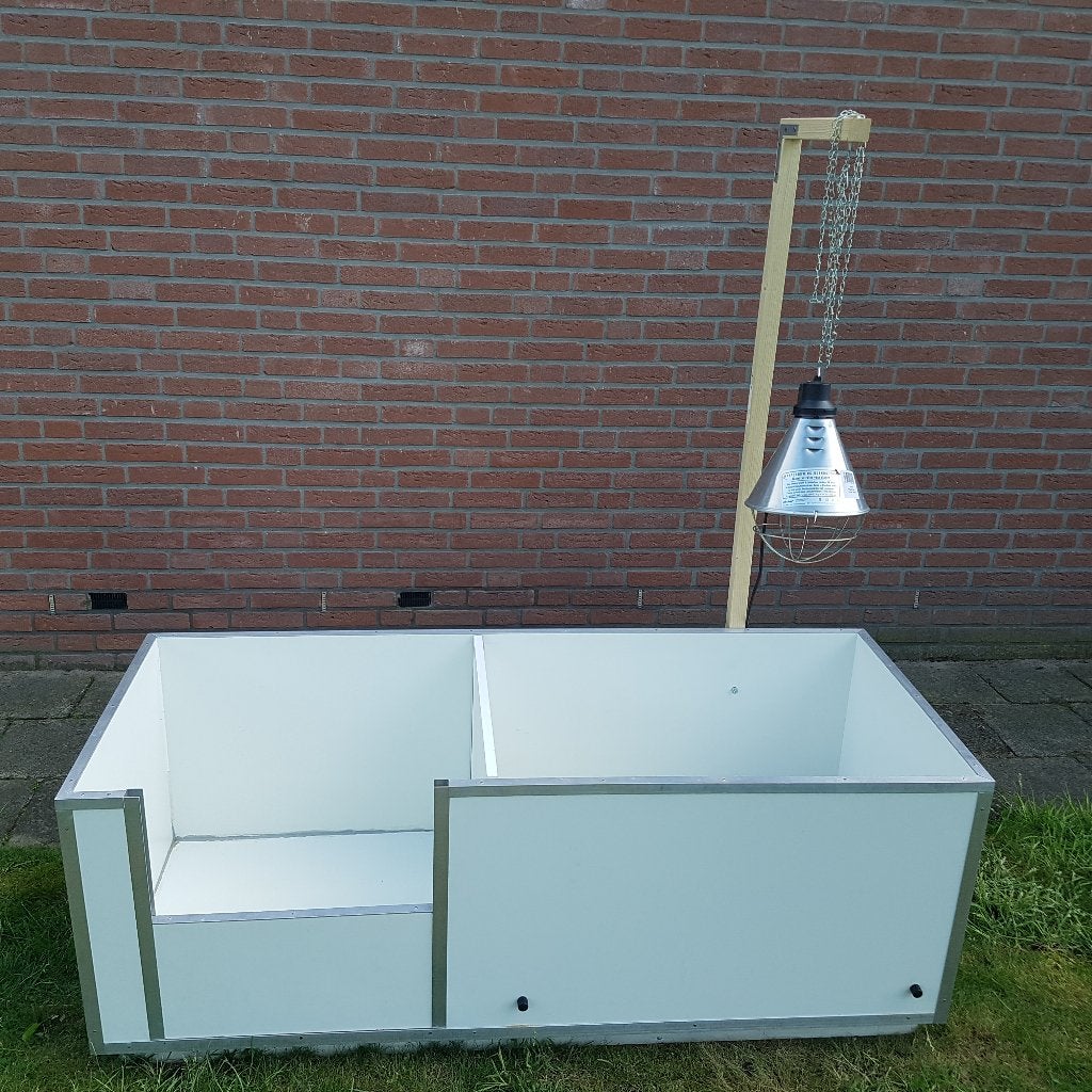 Werpkist te huur 151 x 60 (2 ruimtes), Dieren en Toebehoren, Ophalen, Gebruikt, 110 cm of meer, Minder dan 65 cm