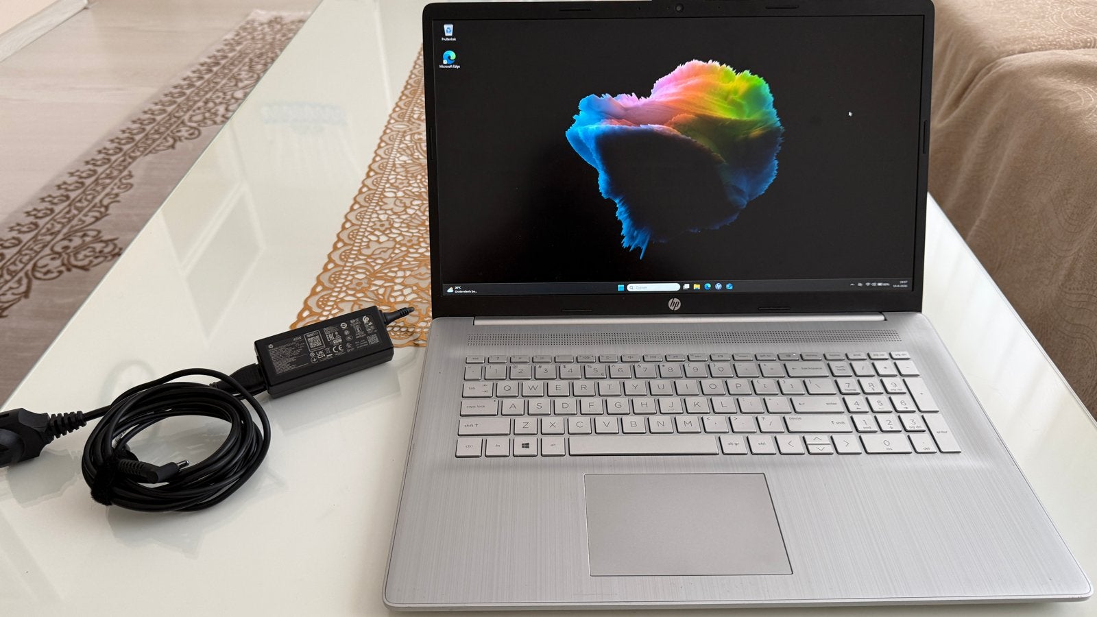 HP Laptop 17-cn0976nd - i7-1165G7, 16GB RAM, 1TB opslag, Computers en Software, Windows Laptops, Ophalen, Met videokaart, 2 tot 3 Ghz