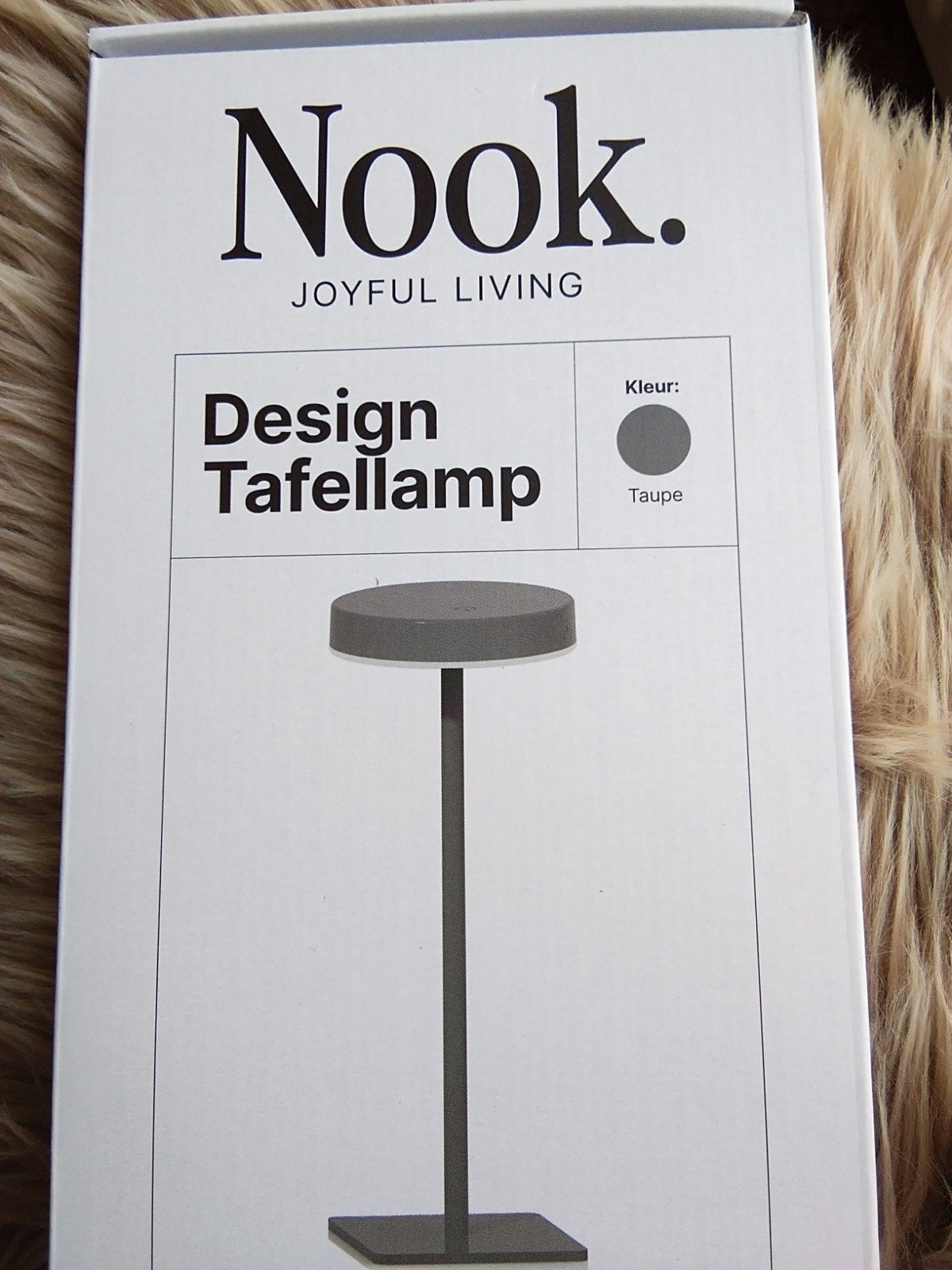 Nieuwe design tafellamp. Kleur Taupe, Ophalen of Verzenden, Nieuw