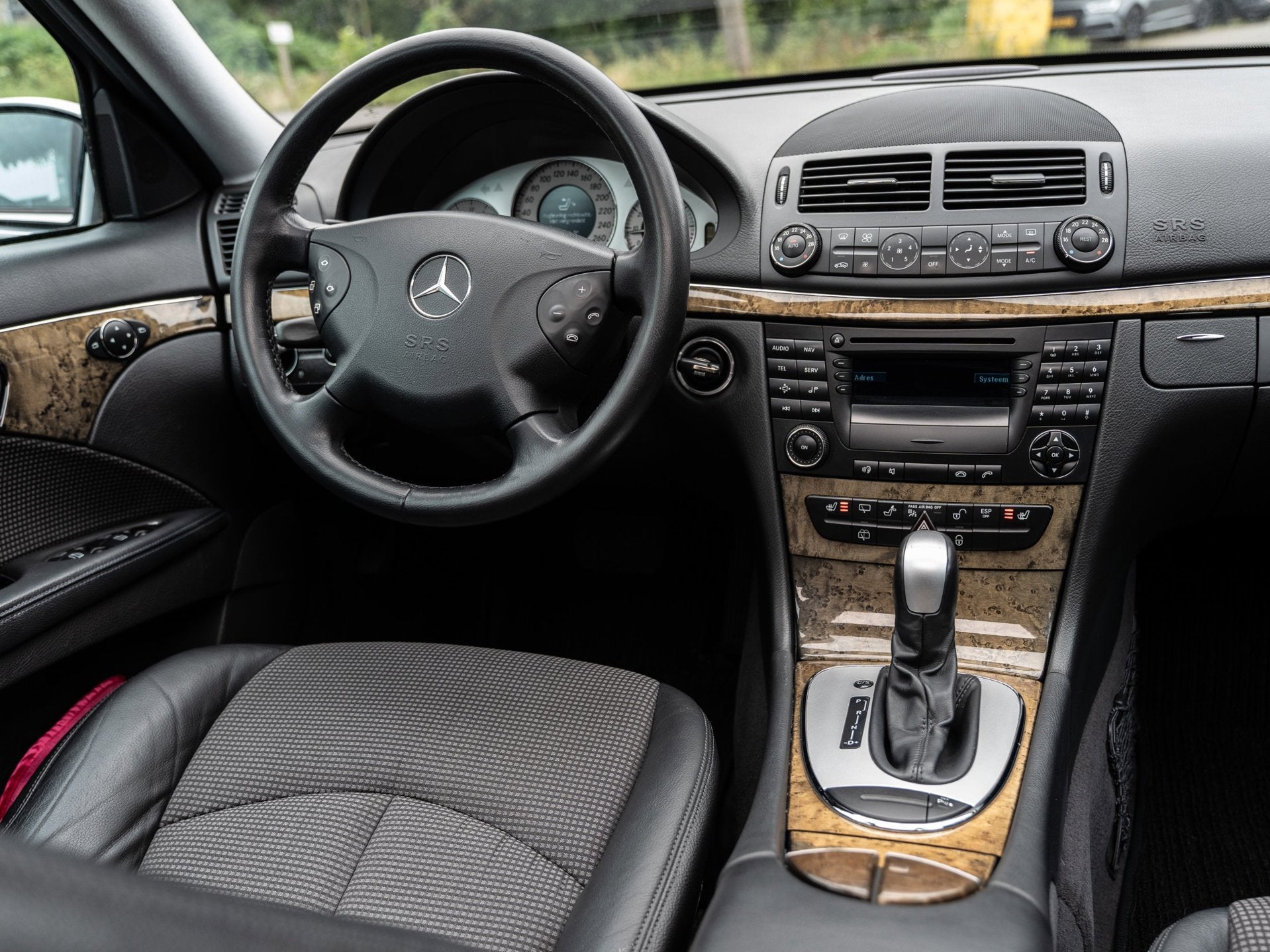 Mercedes-Benz E-klasse Combi 200 K. Avantgarde Select - AUTO, Auto's, Automaat, Achterwielaandrijving, Gebruikt, Zwart