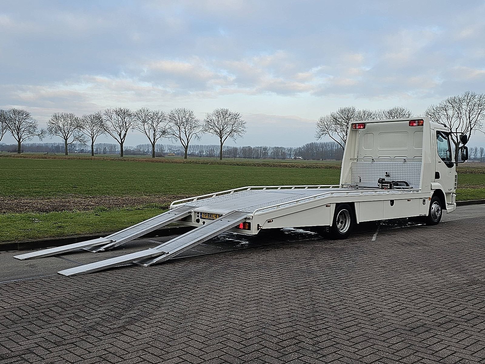 DAF LF 180 tijhof new fly over, Auto's, Vrachtwagens, Automaat, Euro 6, Traction-control, 179 pk