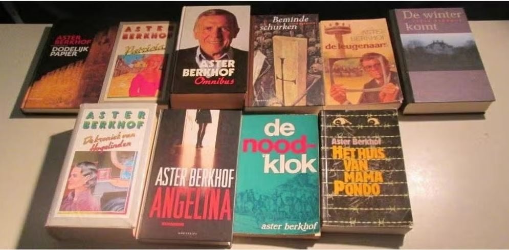 10 Prima Romans van Aster Berkhof, Ophalen of Verzenden, Zo goed als nieuw