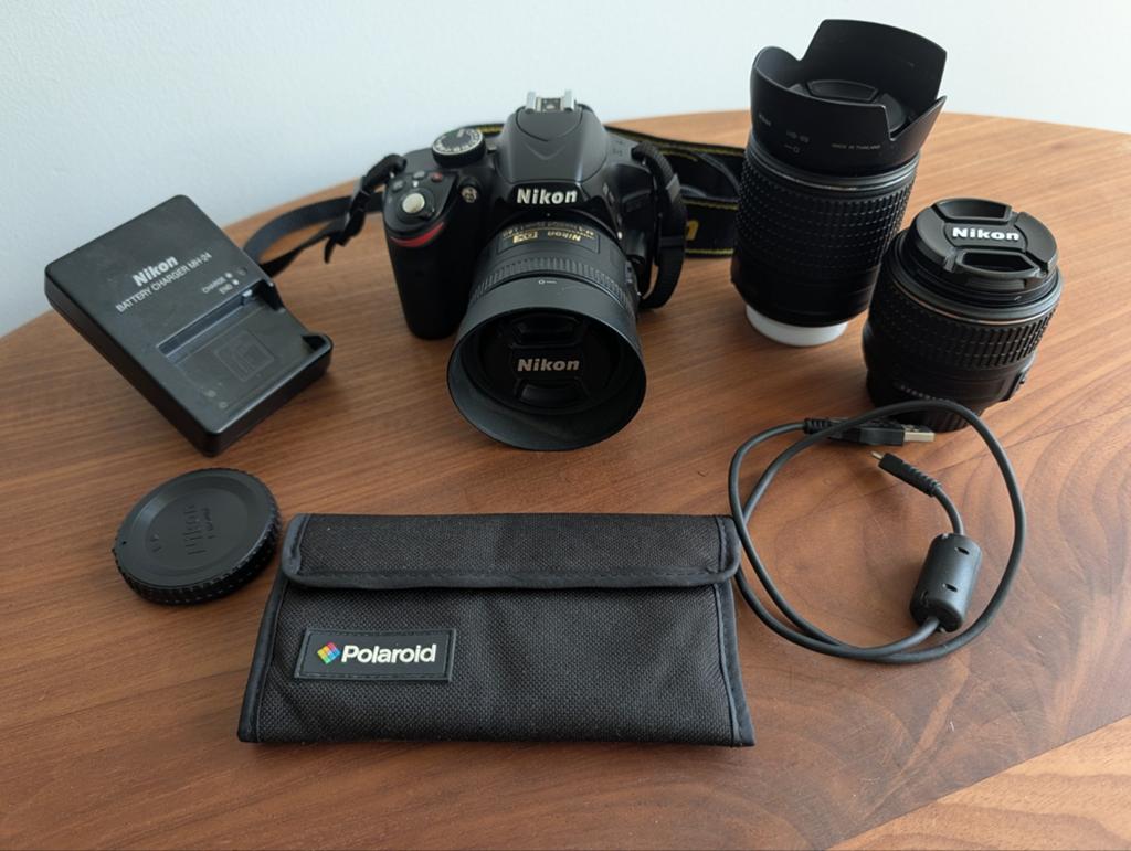 Nikon D3200 met 3 lenzen, lader en filters, Gebruikt, Spiegelreflex, Ophalen of Verzenden, Nikon