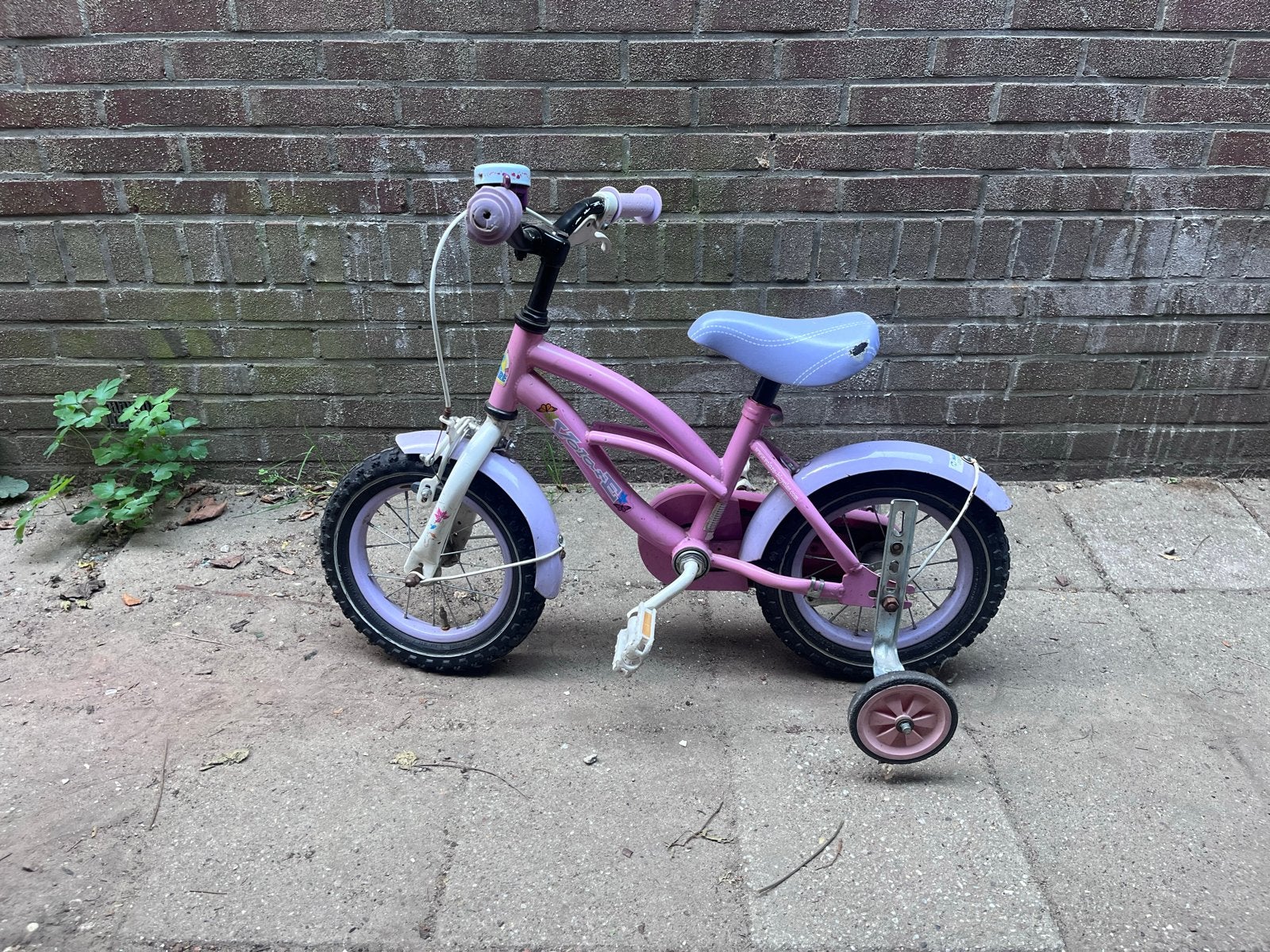 Roze kinderfietsje met zijwieltjes, Ophalen, Gebruikt, Minder dan 16 inch, Zijwieltjes