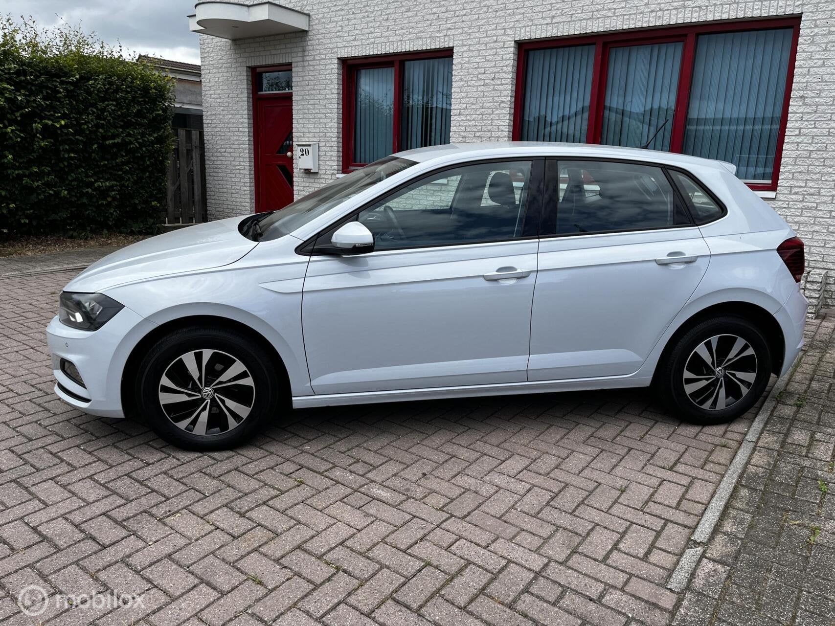 Volkswagen Polo 1.0i CRUISE / NAVI / PDC, 1005 kg, Stof, Gebruikt, Lichtsensor