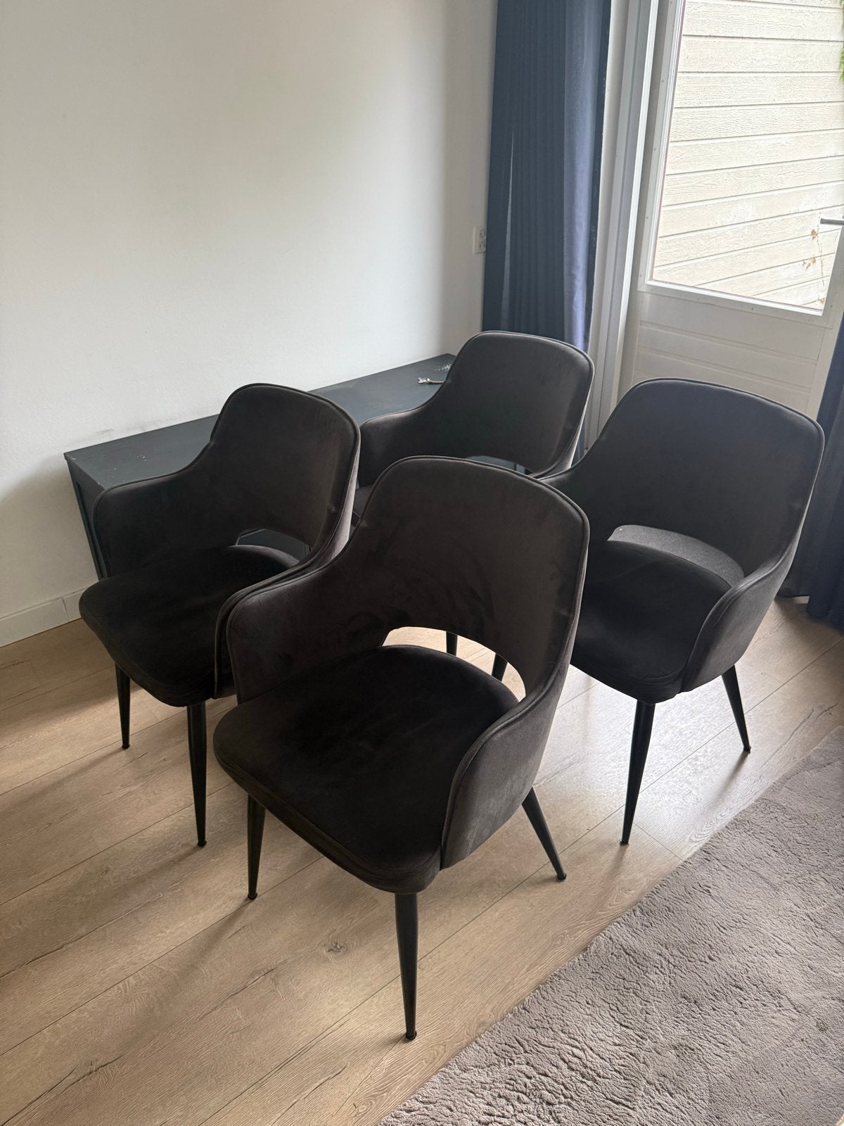 4x Zo goed als nieuwe eetkamerstoelen, 1 jaar oud, Huis en Inrichting, Ophalen, Zo goed als nieuw, Vier, Stof