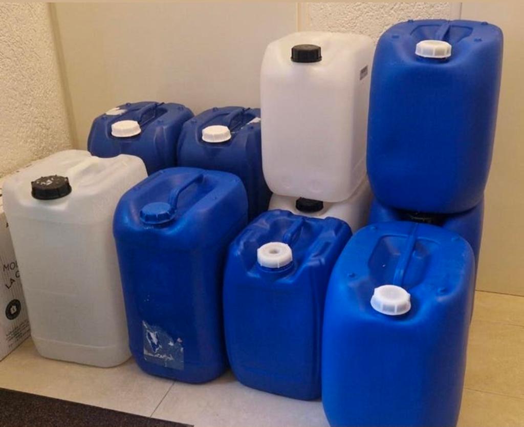Jerrycans/jerrycan/ bakken/ regenton 5,10,20,25 L Food grade, Ophalen, Kunststof, Met kraantje, Minder dan 75 liter