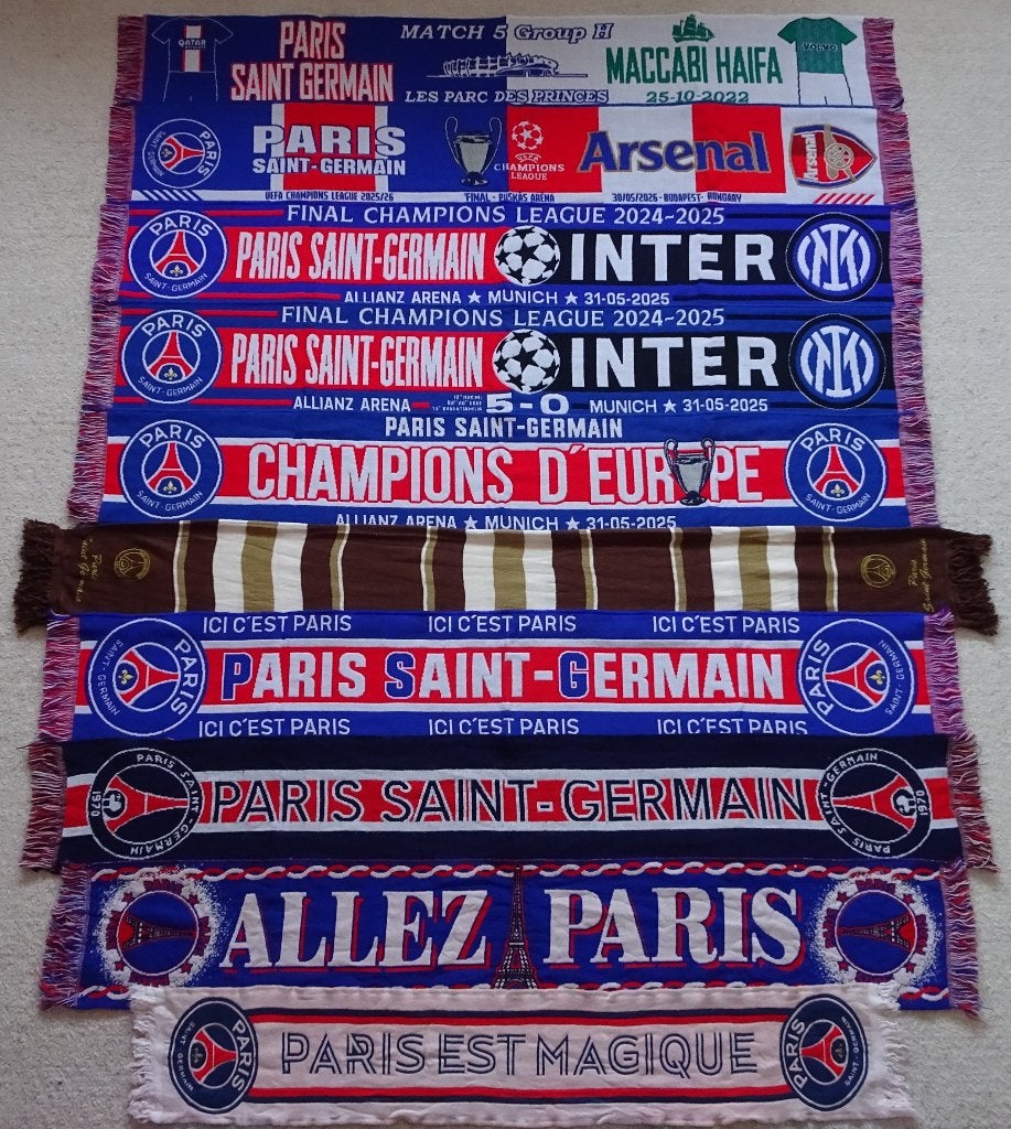 sjaal PSG Paris St. Germain, Ophalen of Verzenden, Nieuw, Buitenlandse clubs, Vaantje of Sjaal