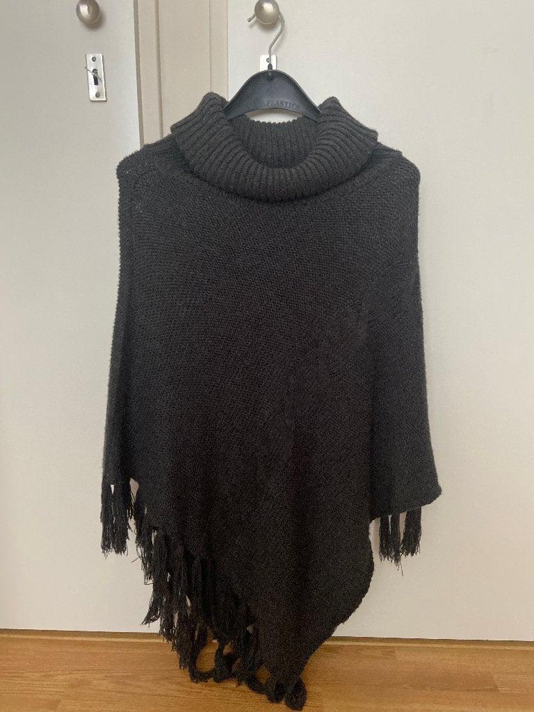 Donkergrijze / antraciete poncho, Ophalen of Verzenden, Zo goed als nieuw, Maat 42/44 (L), Grijs