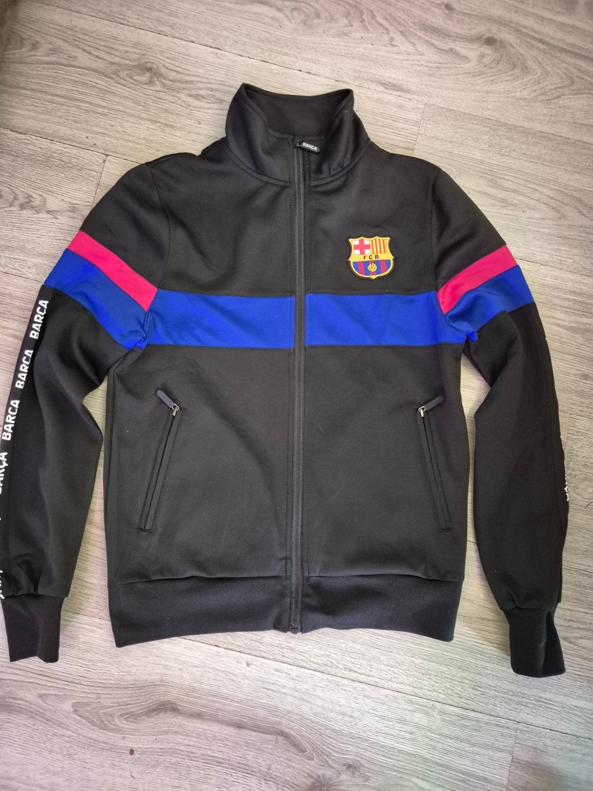 FC Barcelona Trainingspak - Jasje en Broek, Sport en Fitness, Voetbal, Maat S, Ophalen of Verzenden, Zo goed als nieuw, Trainingspak