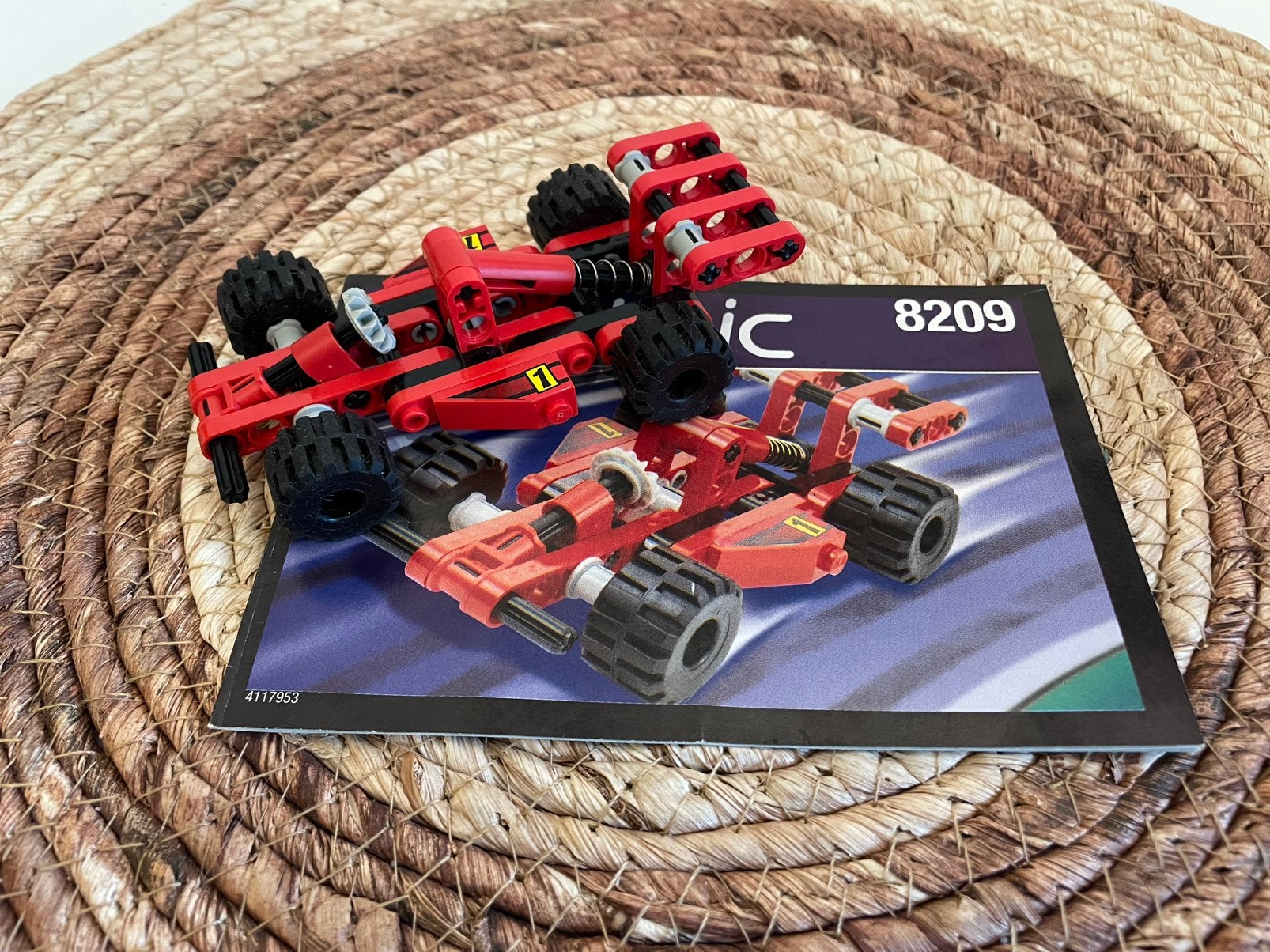 LEGO nr: 8209, Kinderen en Baby's, Speelgoed | Duplo en Lego, Ophalen of Verzenden, Zo goed als nieuw