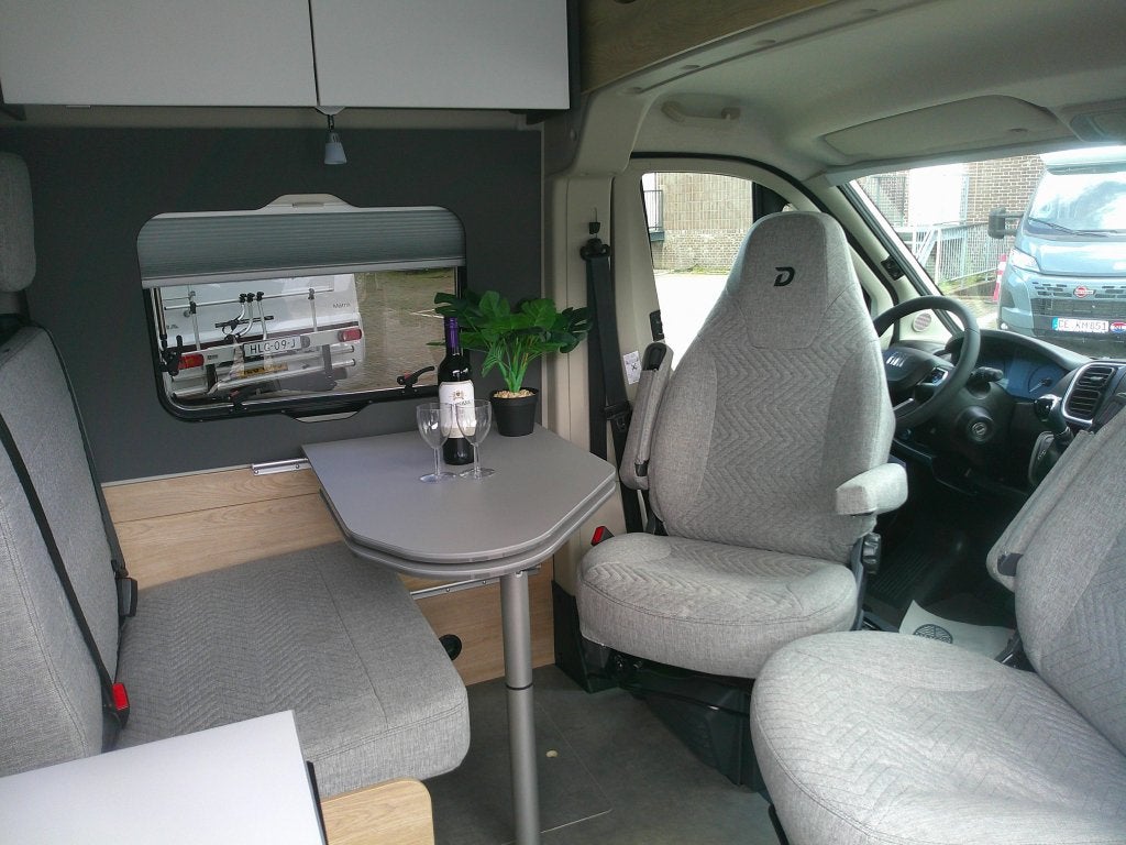 Dethleffs Globetrail 640 te koop na huurperiode, Caravans en Kamperen, Automaat, Buscamper of Camperbus, Ringverwarming, Fiat