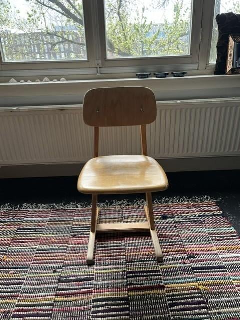 oud schoolstoeltje, Kinderen en Baby's, Kinderkamer | Tafels en Stoelen, Ophalen, Gebruikt, Stoel(en)