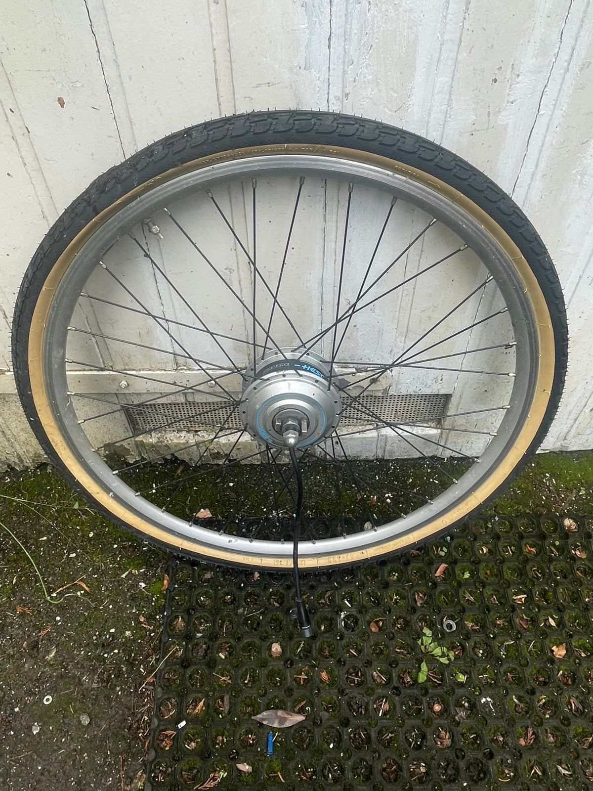 Bijna nieuwe voorwielmotor, Fietsen en Brommers, Ophalen of Verzenden, Zo goed als nieuw