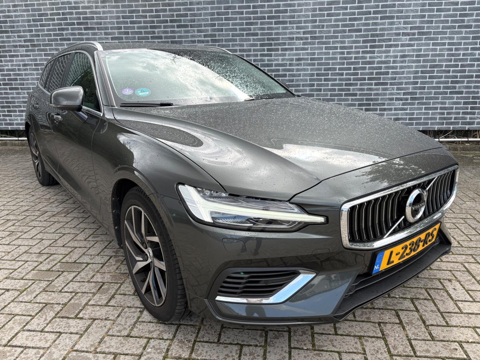 Volvo V60 2.0 T6 Twin Engine AWD Inscription | Plug-in Hybri, Gebruikt, Euro 6, 4 cilinders, 340 pk