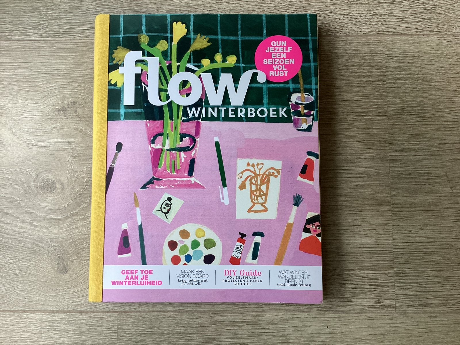 Flow Winterboek - Gun jezelf een seizoen vol rust, Ophalen of Verzenden, Zo goed als nieuw, Overige typen