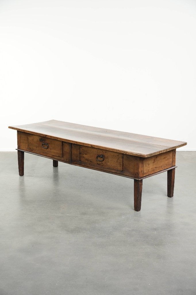 Antieke notenhouten 18e eeuwse Zuid Europese salontafel, Antiek en Kunst, Ophalen