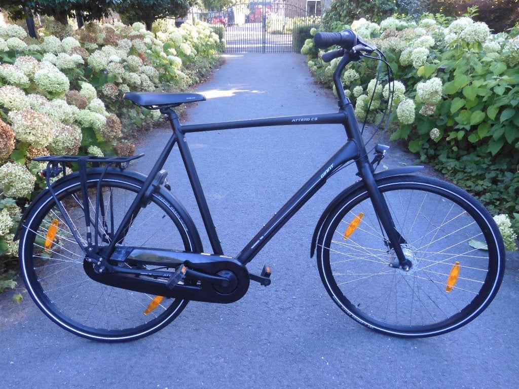 Mooie matzwarte 28" Giant Attend , 65 frame  7 versnellingen, Versnellingen, Niet ingevuld, Giant, Giant
