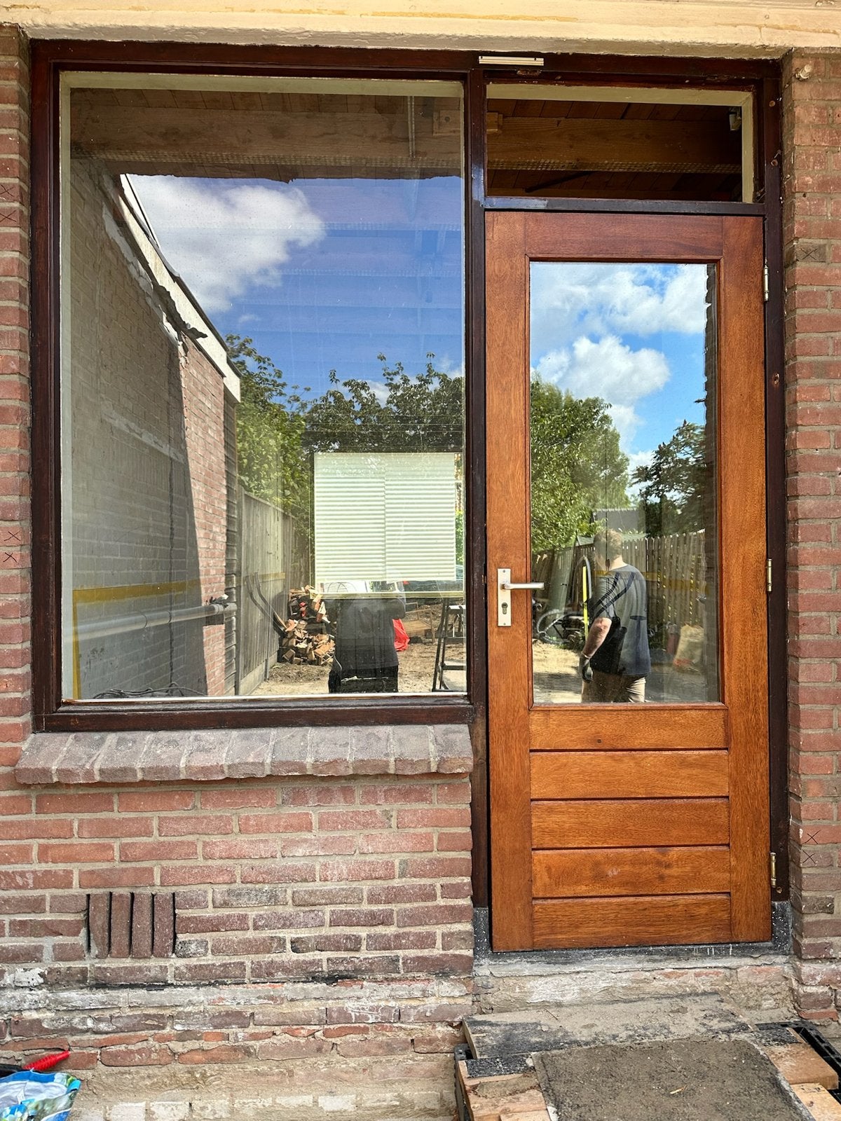 Diverse kozijnsets met glas en hardhouten buitendeur, Doe-het-zelf en Verbouw, Ophalen, Gebruikt, Buitendeur, Hout