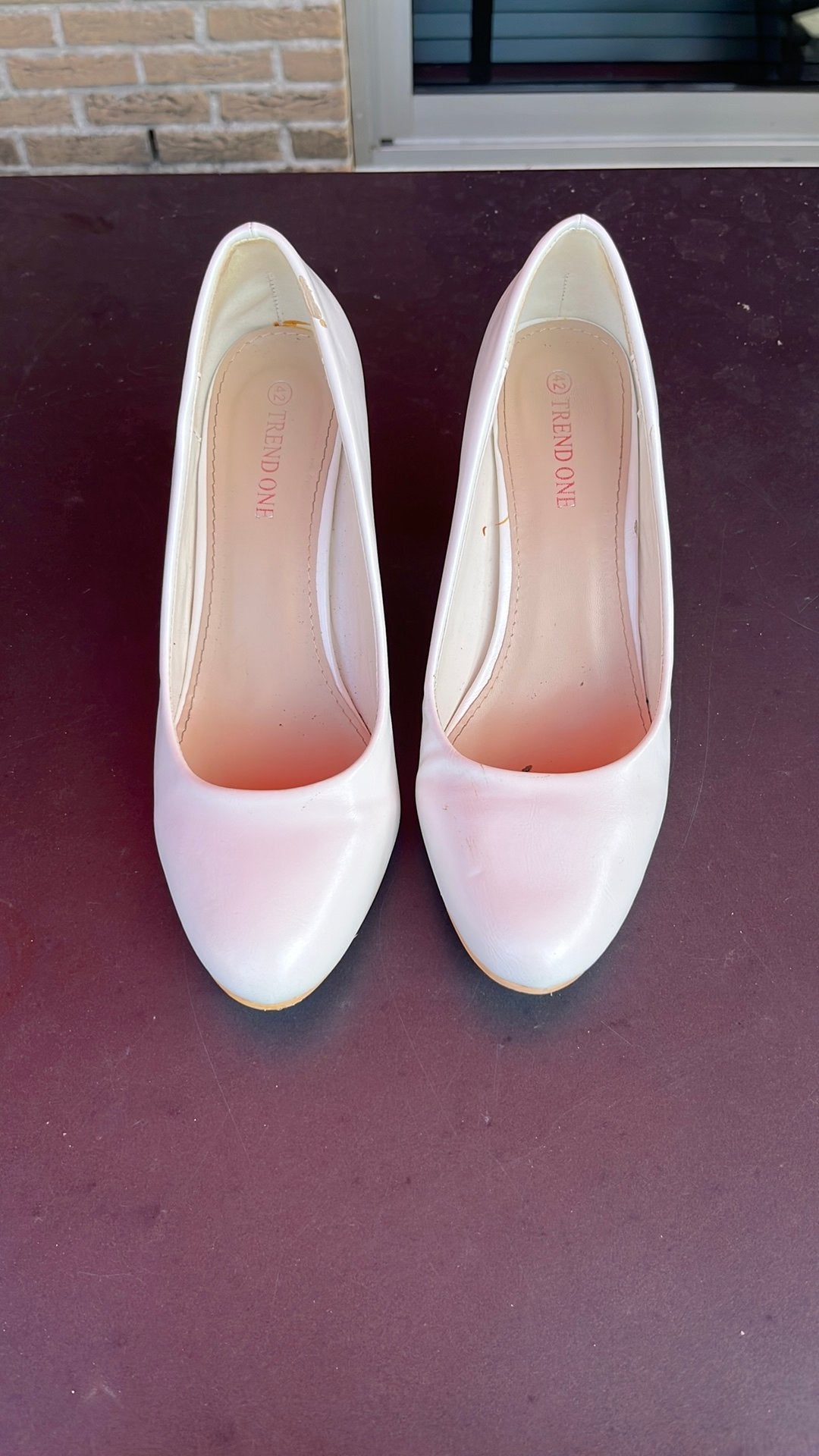 Trend one hak schoenen, Kleding | Dames, Schoenen, Wit, Ophalen of Verzenden, Zo goed als nieuw, Schoenen met hoge hakken