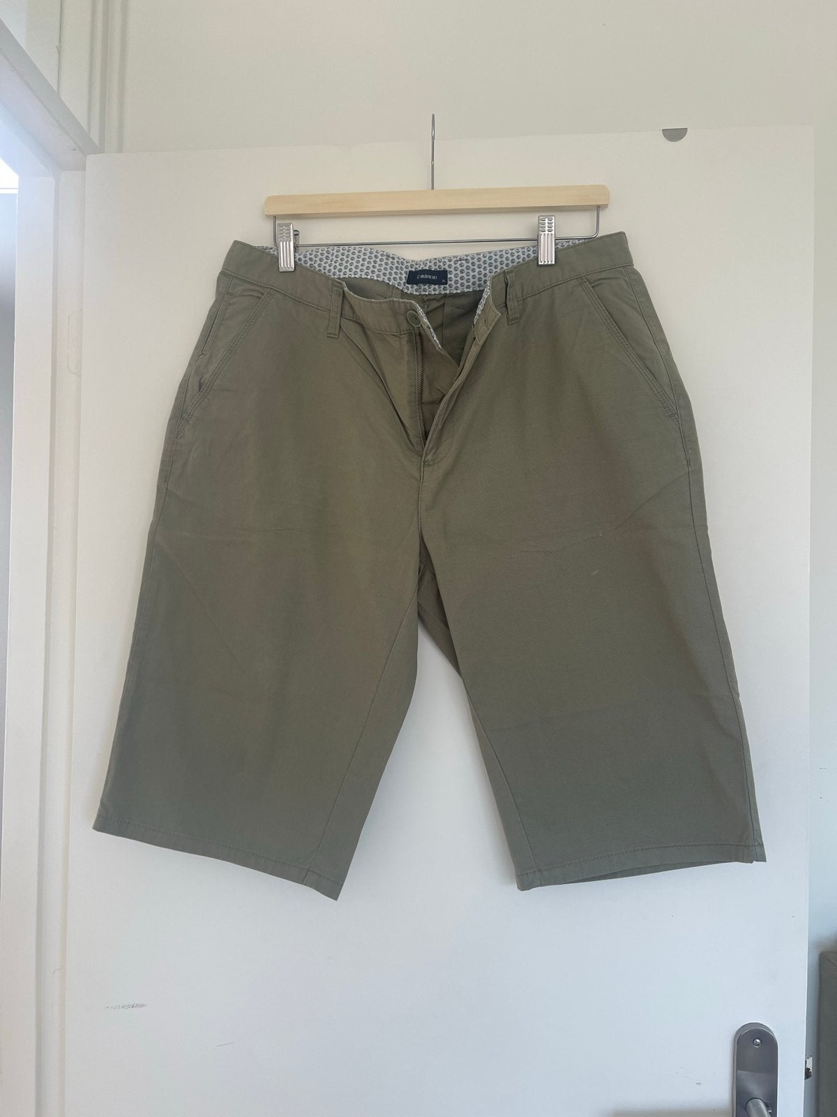 LC Waikiki Korte Broek - Maat 34 - Zo goed als nieuw, Kleding | Heren, Ophalen of Verzenden, Zo goed als nieuw, Overige maten