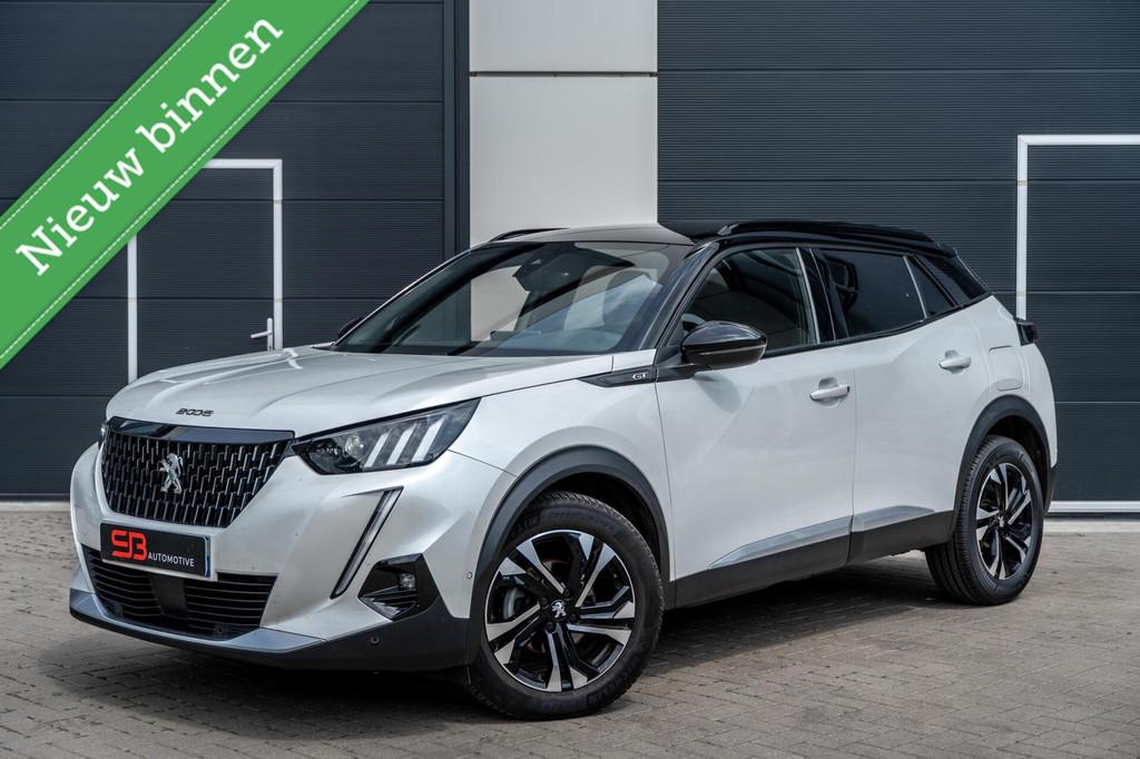 Peugeot 2008 1.2 PureTech GT Pack Carplay|360 Cam|Navi|Vol!, Zwart, 1199 cc, Leder en Stof, Wit