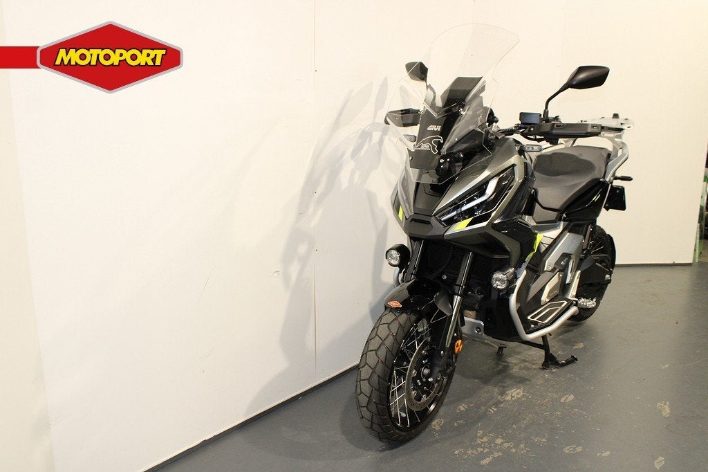 Honda X-ADV 750 (bj 2024), Bedrijf, Mc.benelux@honda-eu.com, Toermotor, Doornveld 180
B-1731  Zellik, BE