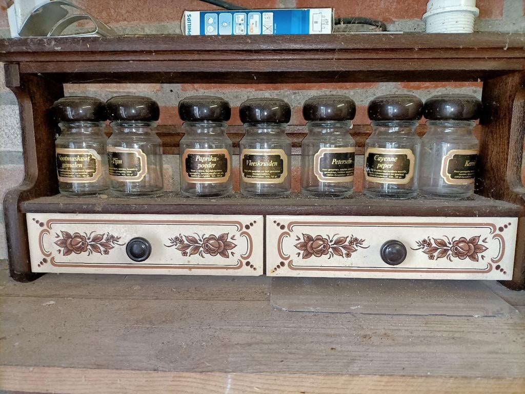 Vintage kruidenrek, Ophalen