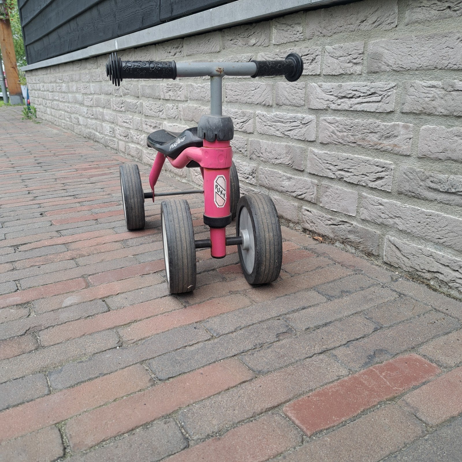 Pukylino roze retro loopfiets, Ophalen