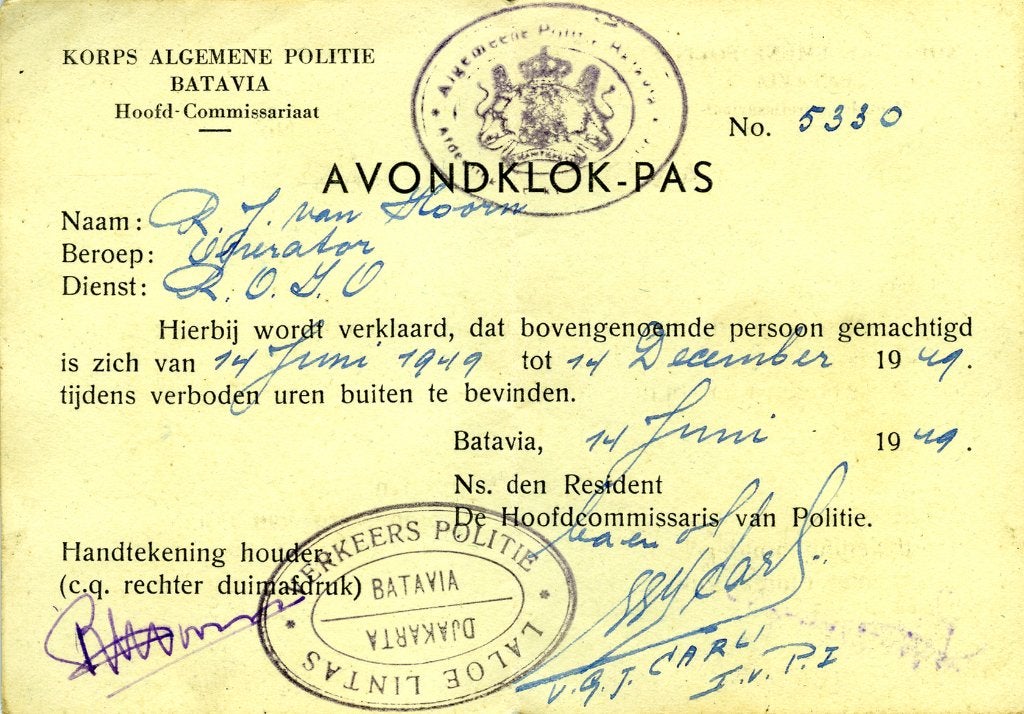 Avondklok pas Batavia 1949, 20e eeuw of later, Ophalen of Verzenden, Zo goed als nieuw, Azië