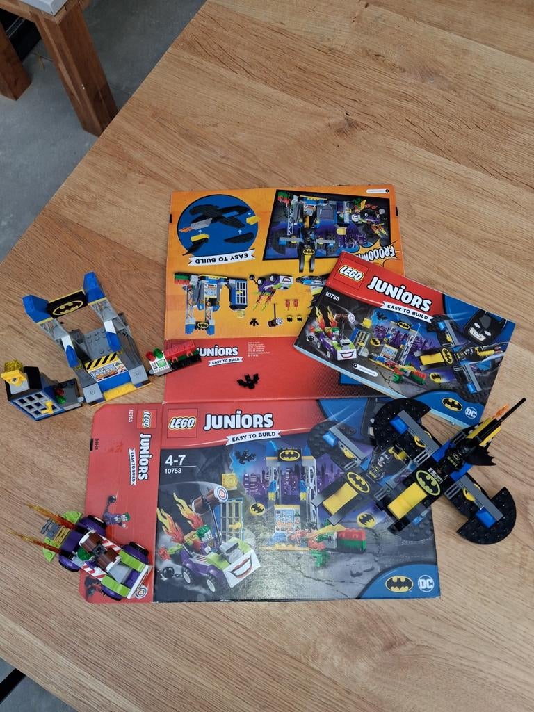 Lego Juniors Batman Sets 10753 Batman en Joker, Ophalen of Verzenden, Zo goed als nieuw, Complete set, Lego