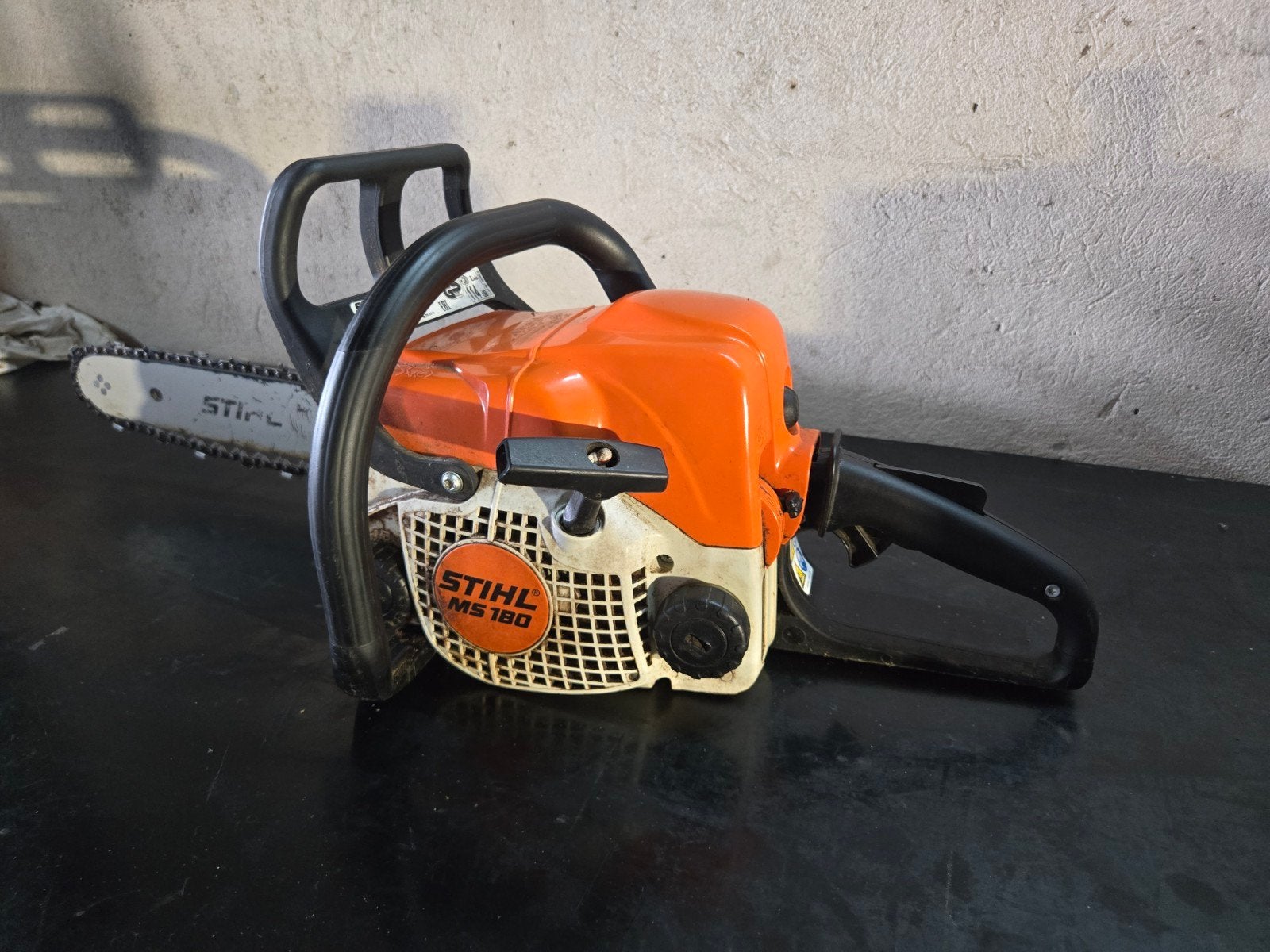 Stihl MS180 kettingzaag | 35cm blad | Bj. 2017 MS 180, Info@stihl.nl, Stihl, Gebruikt, Overige soorten