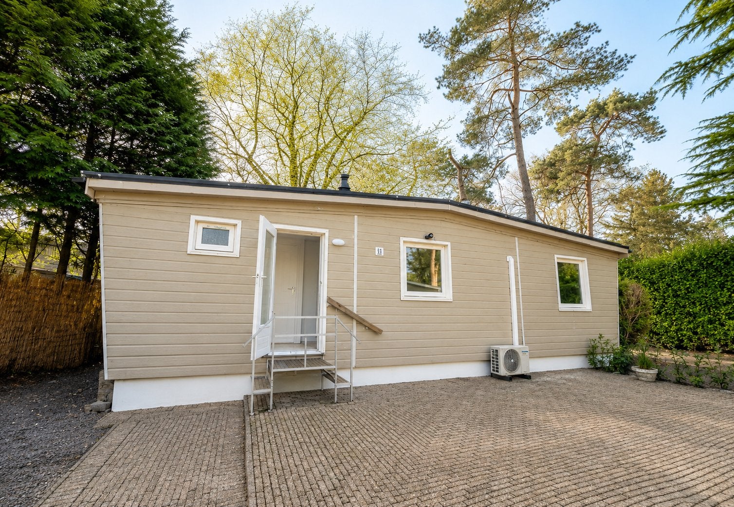 Chalet eigen grond | 2 slaapkamers | Airco