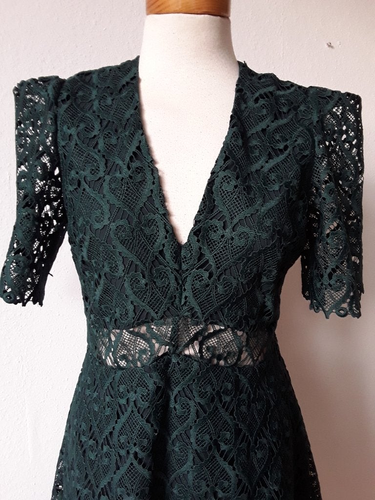 Groene kanten jurk van Sandro mt S, Kleding | Dames, Verzenden, Sandro, Zo goed als nieuw, Knielengte