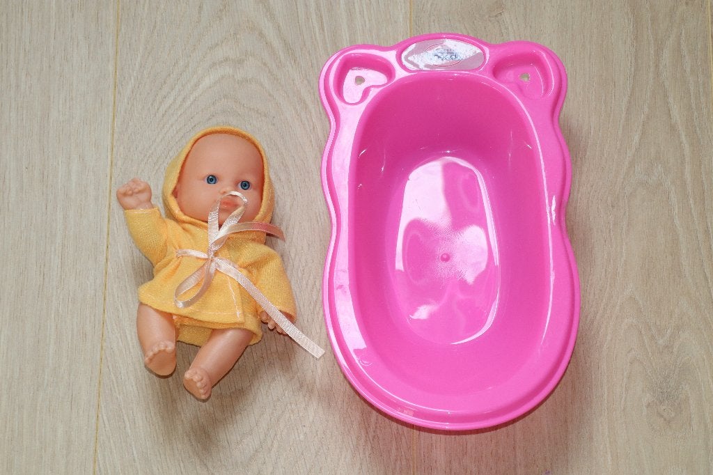 Uneeda babybadje met pop ZGAN, Ophalen of Verzenden, Zo goed als nieuw, Babypop