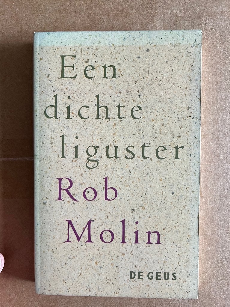 Rob Molin: Een dichte liguster, Ophalen of Verzenden, Gelezen, Rob Molin