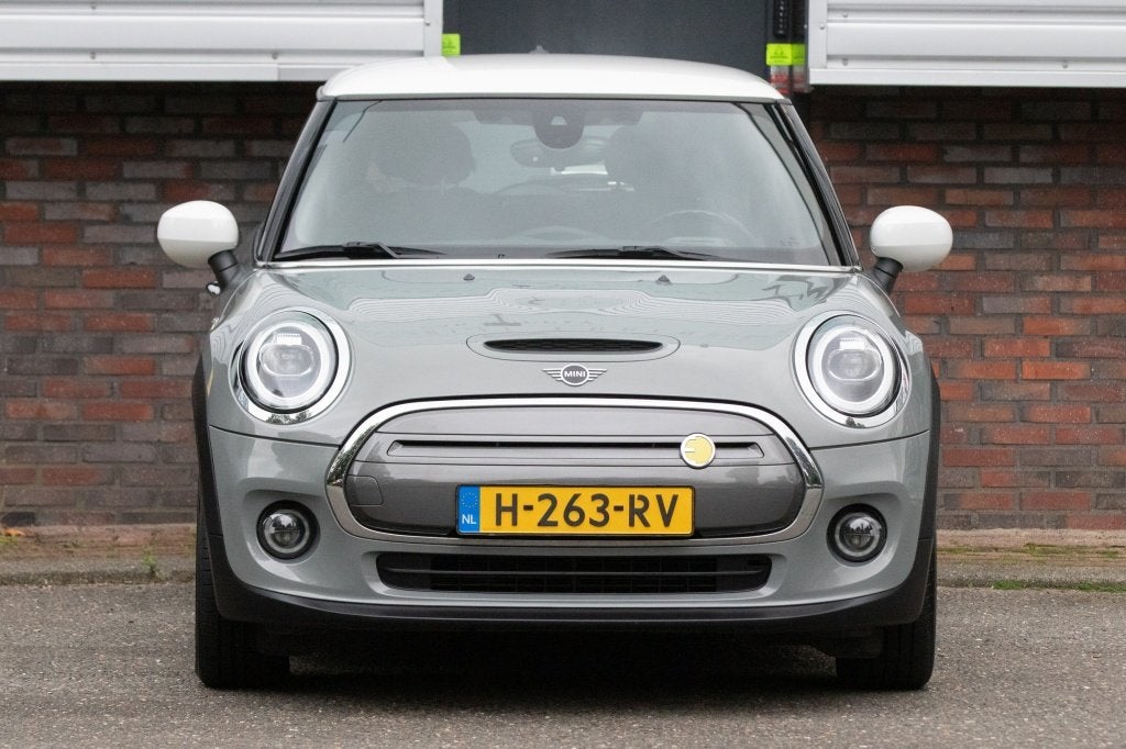MINI Mini 3-Deurs Cooper SE Trim M (bj 2020, automaat), Auto's, 12 maanden, 0 cilinders, 4 stoelen, Leder en Stof