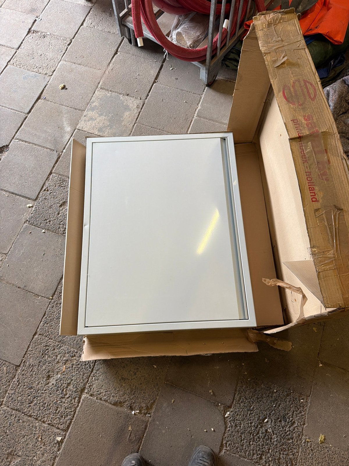 Saval brandslangkast (leeg) - Nieuw in doos kleine schade, Ophalen, Nieuw