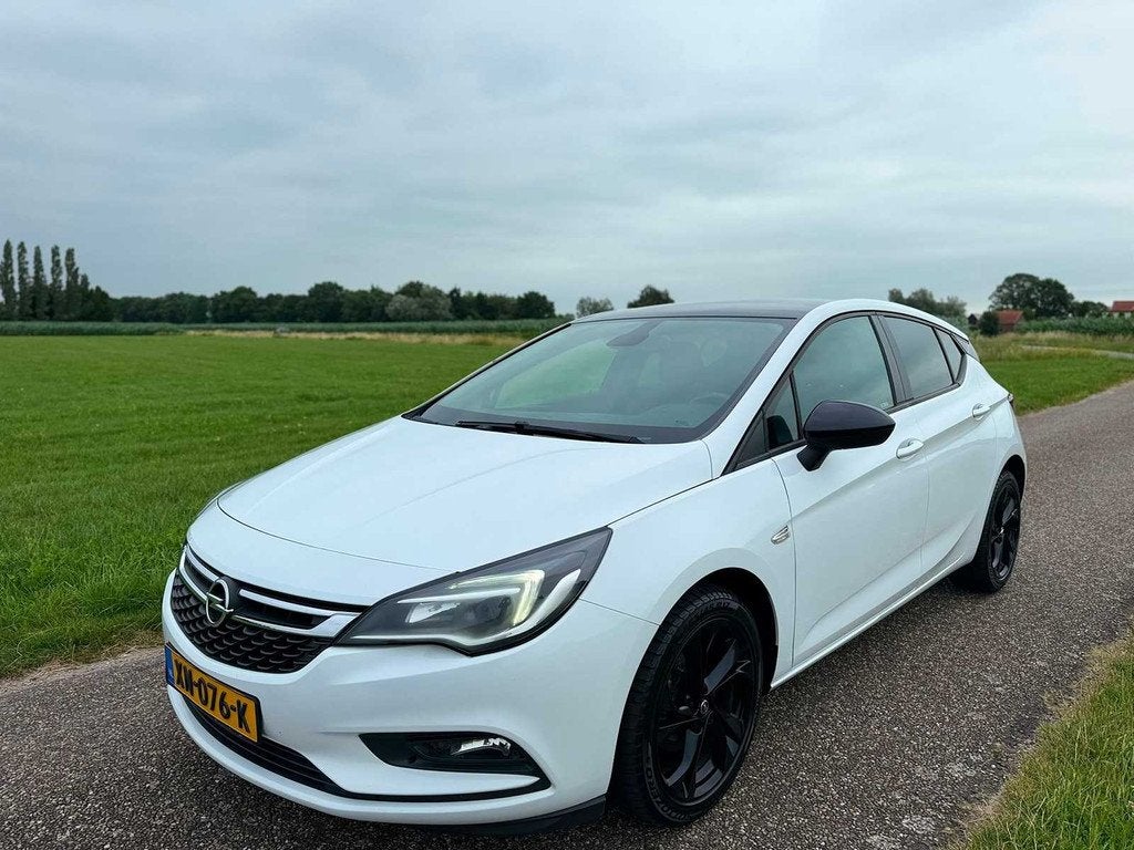 Opel - Astra - 1.4 Black Ed. - 2019 - Personenauto - XN-076-, Auto's, Gebruikt, Euro 6, 4 cilinders, 150 pk