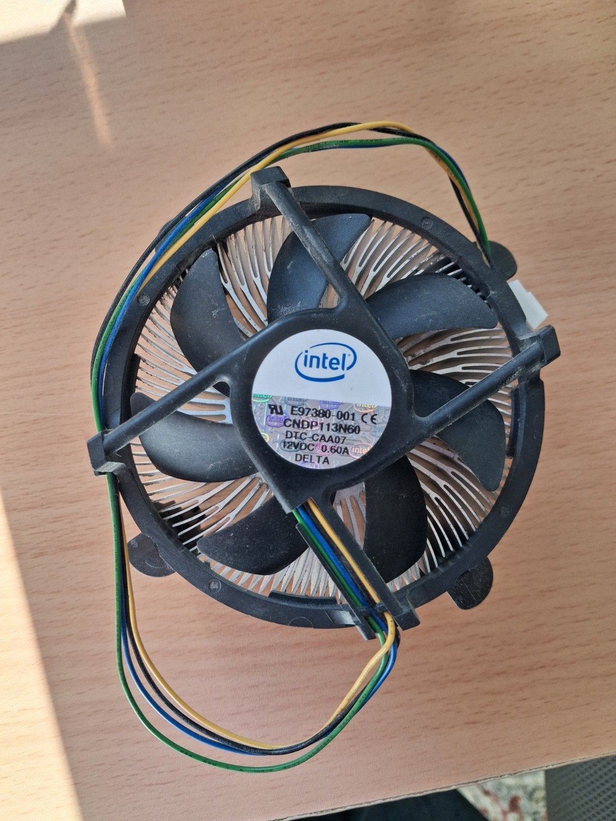 Intel CPU Koeler - E97380-001 - Delta, Ophalen of Verzenden, Gebruikt, Luchtkoeling