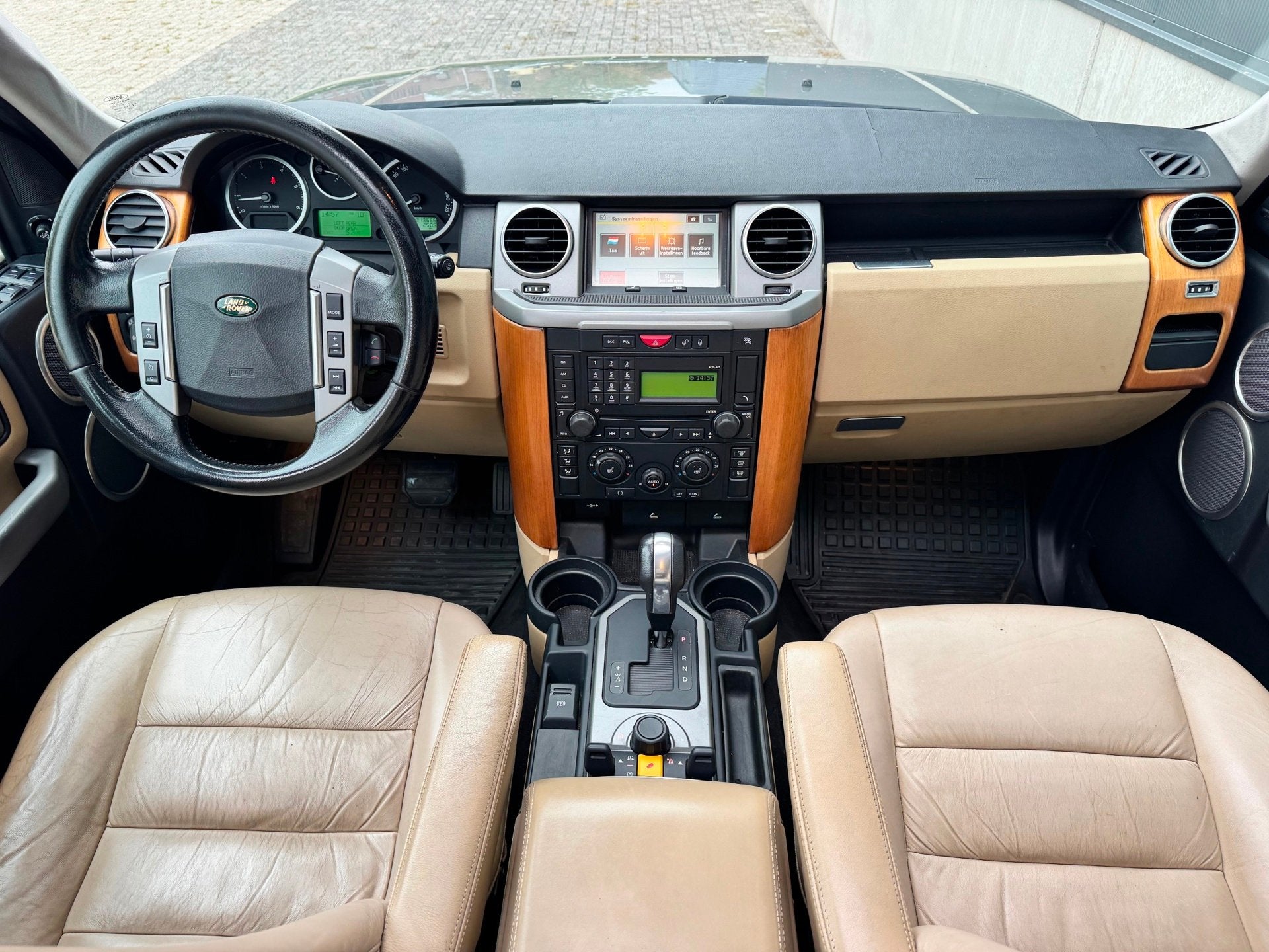 Land Rover Discovery 2.7 TdV6 HSE Premium Pack|7PERS|AUT|PAN, Auto's, Dealer onderhouden, 313 €/maand, 190 pk, Bedrijf